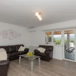 Four-bedroom In Glavina Donja Donja Glavina