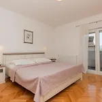 펜션 Four-bedroom In Glavina Donja *