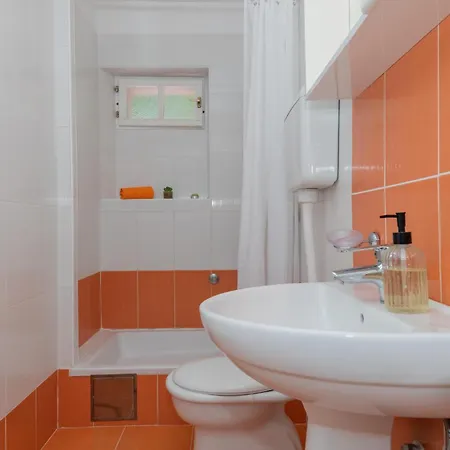 Four-bedroom In Glavina Donja 펜션 *