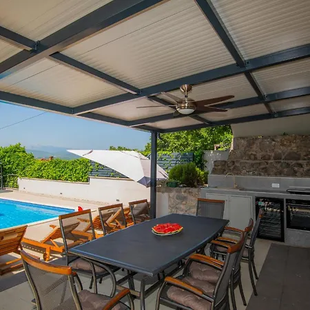 펜션 Four-bedroom In Glavina Donja Donja Glavina